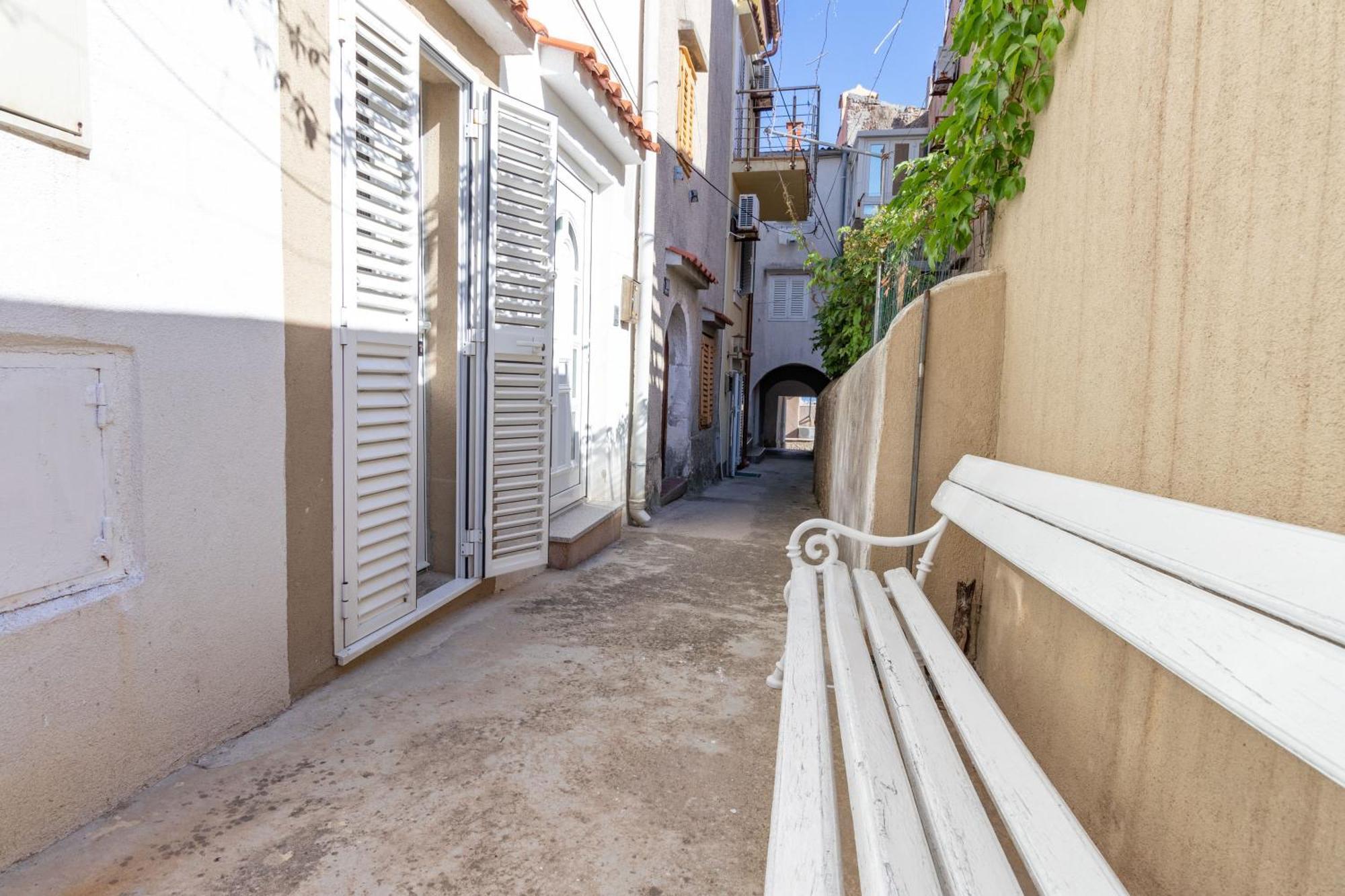 Ulica Dvori Narca 12 Apartment 4+2 Per. 巴斯卡 外观 照片
